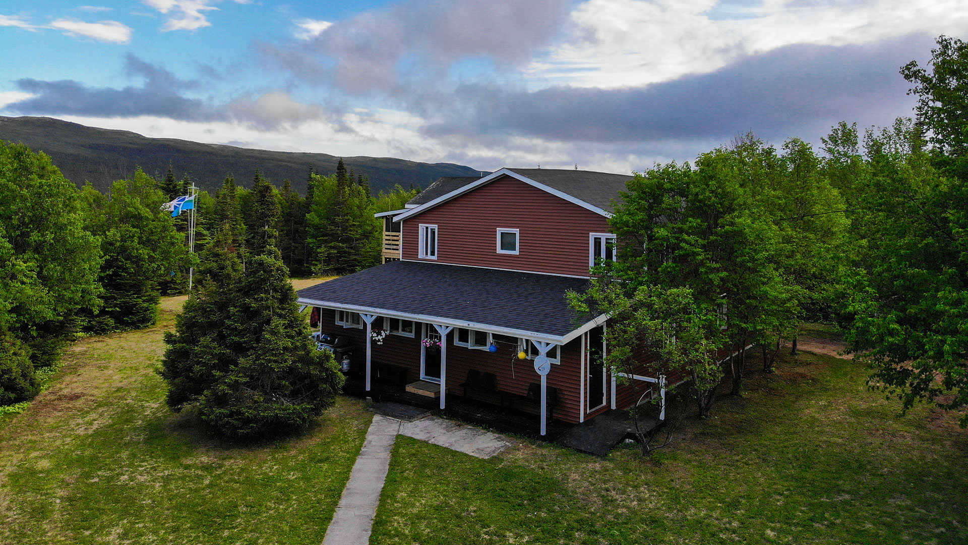 Auberge The Big Land Lodge — Big Land Fishing Lodge and Tours – Big Land Fishing Lodge and Tours